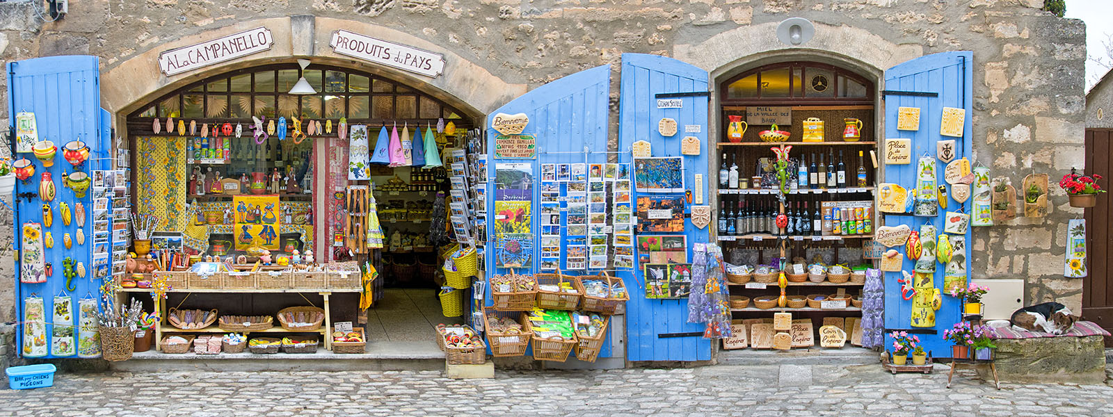 Provenal store (2-image panorama)