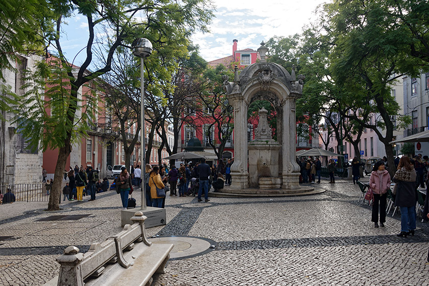 Largo do Carmo (Carmo Square)