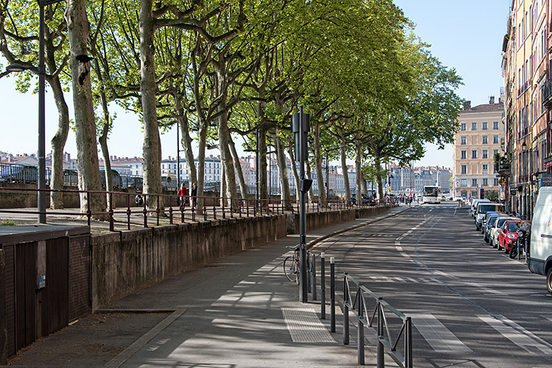 The 'Quai Romain Rolland' on the right bank of the Saône