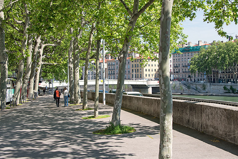 'Quai de Bondy' (right bank)