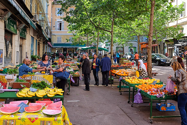 Street market on the 'Rue Halle Delacroix'