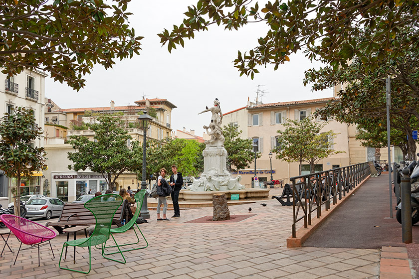 On the way to lunch: 'Place Joseph Étienne'