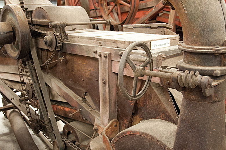 Corn shredder