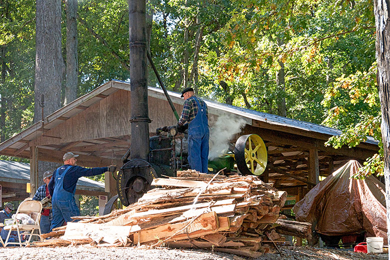 Steam-powered saw mill