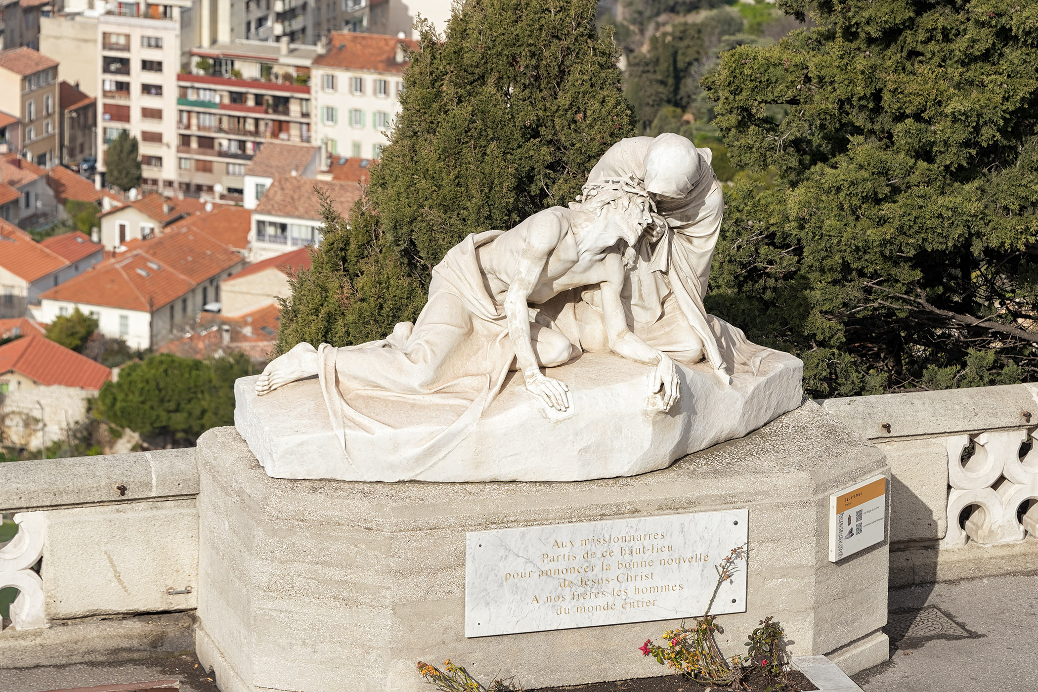 The 'Passion of Christ' statue in front of the basilica