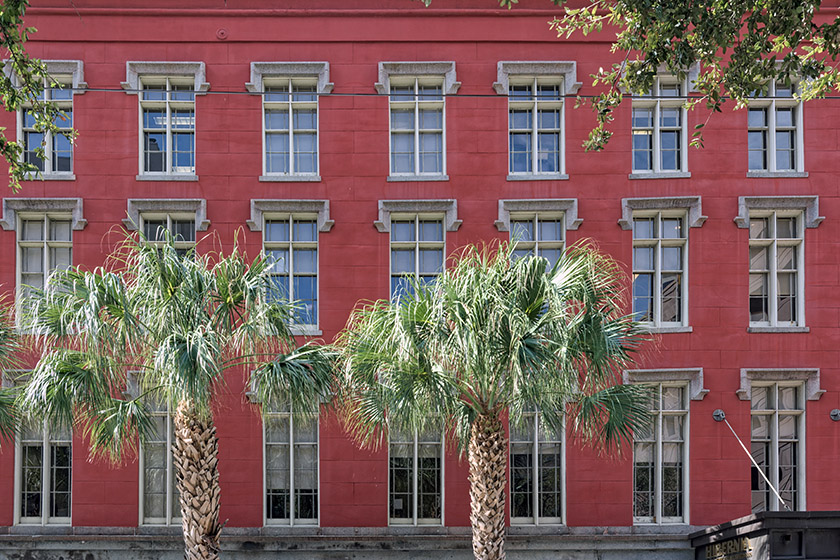 Façade at the corner of Carondelet and Union Streets