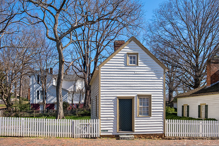 Small house at 924 S Main Street