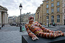 Rabarama statue in the 'Rue Soufflot'
