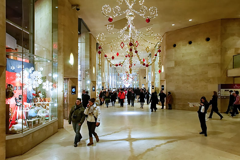 The 'Carrousel du Louvre' shopping arcade