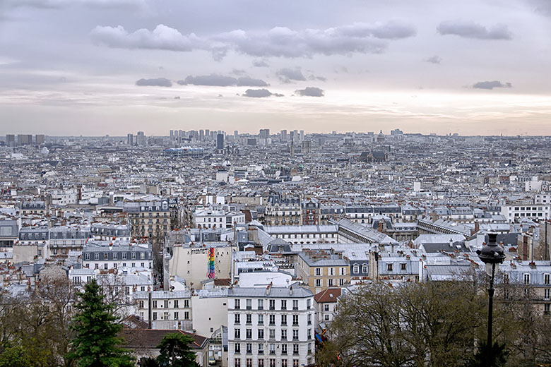 Looking over the city from 'Sacré-Cœur'