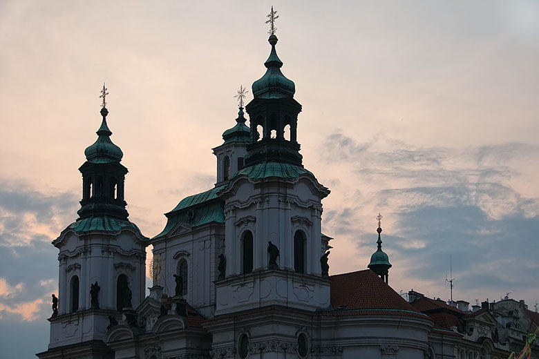 Saint Nicholas at dusk