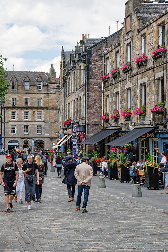 Strolling around Grassmarket