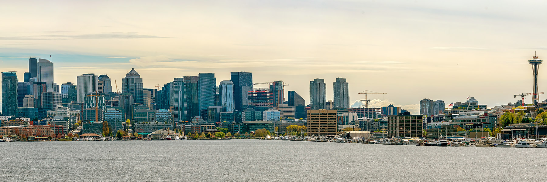 Seattle skyline (panorama taken from Kite Hill in Gas Works Park)