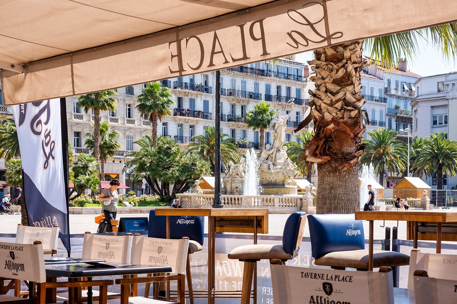 We enjoyed breakfast in a little café on the 'place de la Liberté'