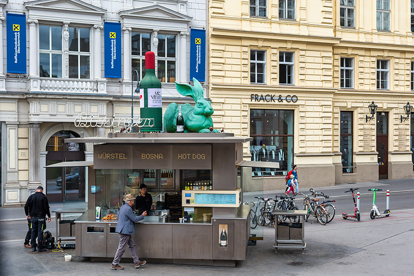 The Bitzinger W&uuml;rstelstand by the Albertina