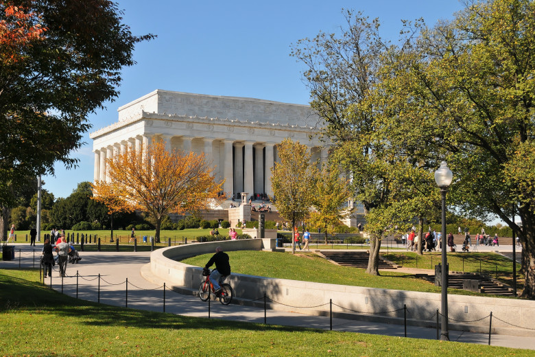 Walking towards the Lincoln Memorial